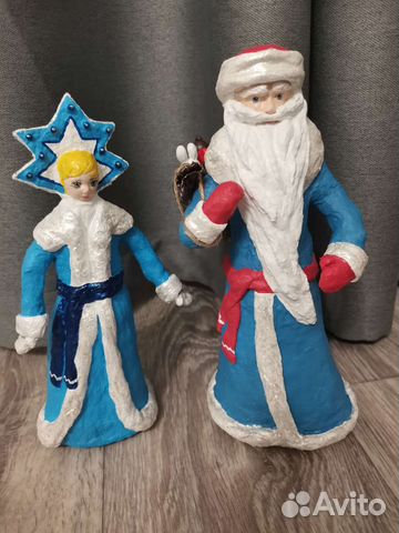 Дед мороз и снегурочка под елку вата