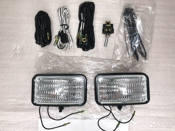 Фары IPF прямоугольные заднего хода 816HCS