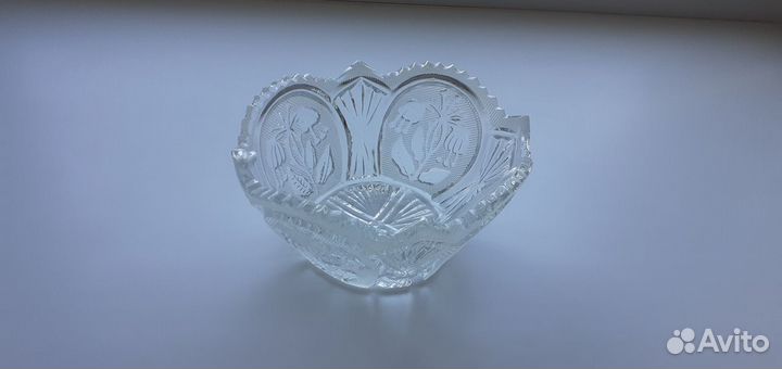 Хрустальная ваза