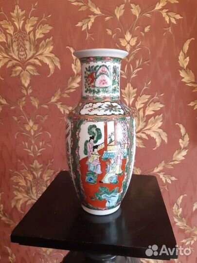 Вазы. Фарфор