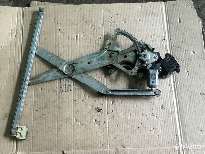 Toyota corolla 150 стеклоподъемник