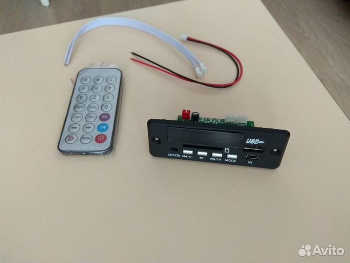 Медиаплеер с пультом дистанционного управления