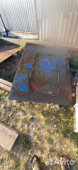 Гаражные ворота с дверькой