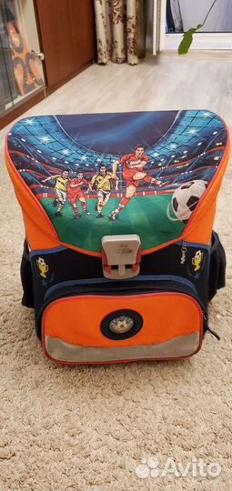 Рюкзак школьный