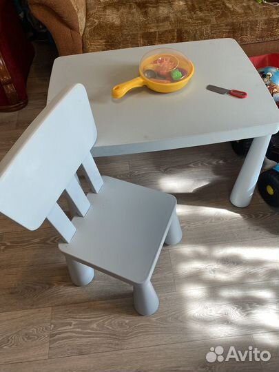 Детский стол и стул IKEA маммут