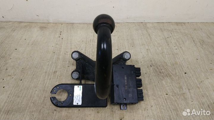 Прицепное устройство (фаркоп) Mercedes-Benz A16690