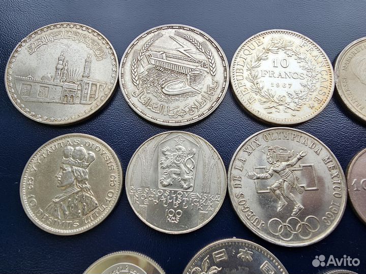 Коллекция серебряных монет разных стран серебро
