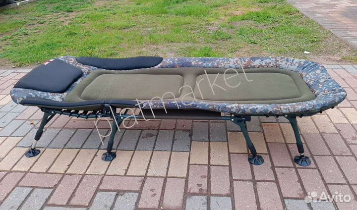 Раскладушка карповая для рыбалки на 8 ногах