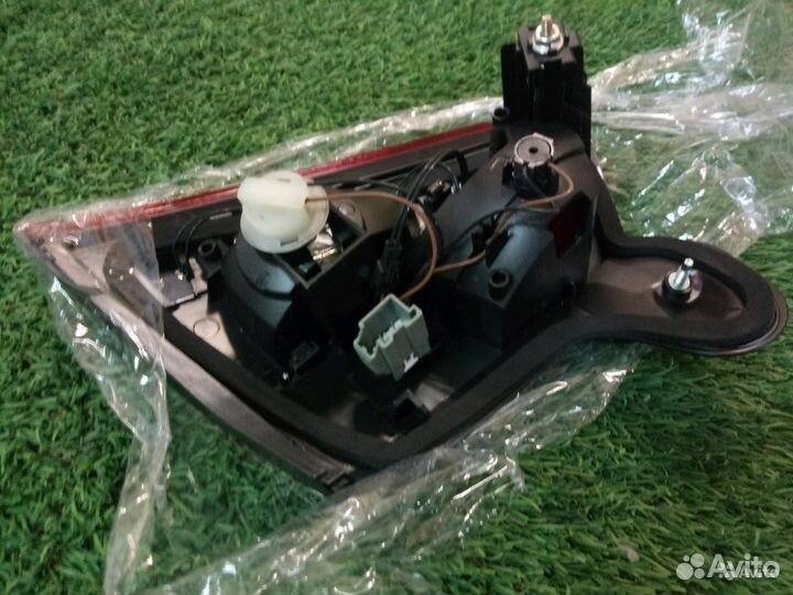 Фонарь правый внутренний Форд Мондео 4 новый