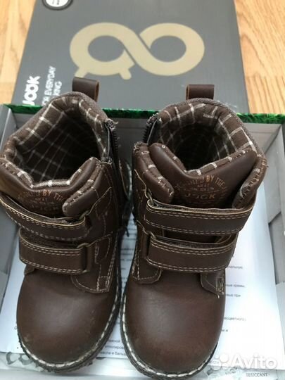 Ботинки детские размер 24. Совершенно новые