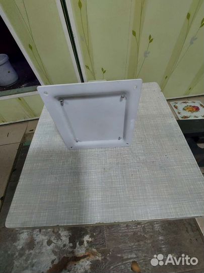 Кронштейн для телевизора на стену