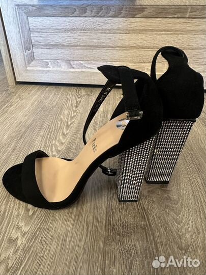 Туфли босоножки женские