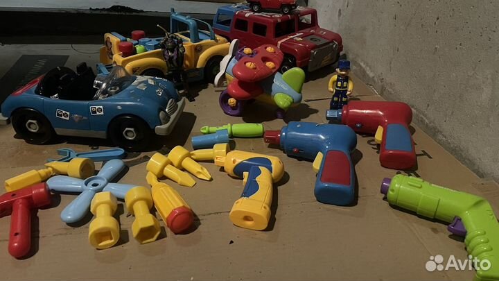 Разборные игрушки build&play и др