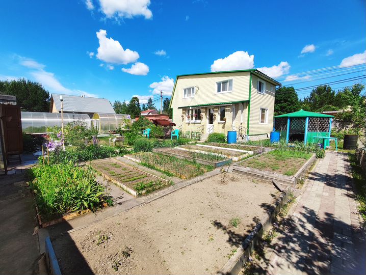 Дом 86 м² на участке 9,7 сот.