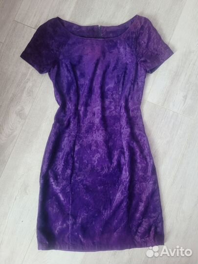 Платье-футляр