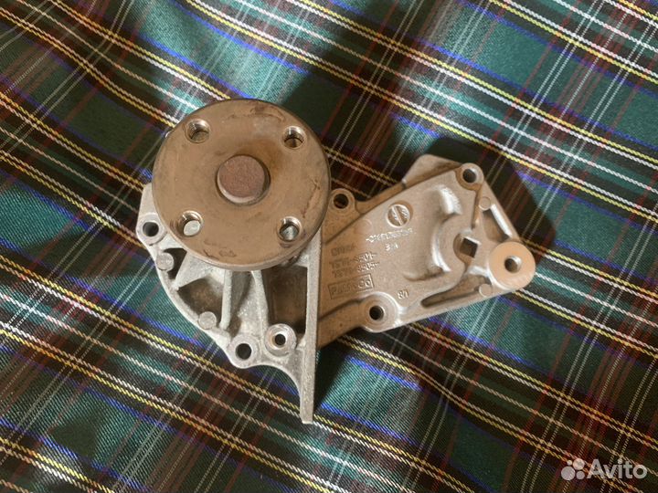 Помпа ford focus 3