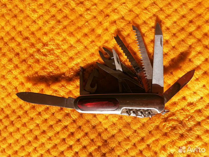 Складной нож мультитул
