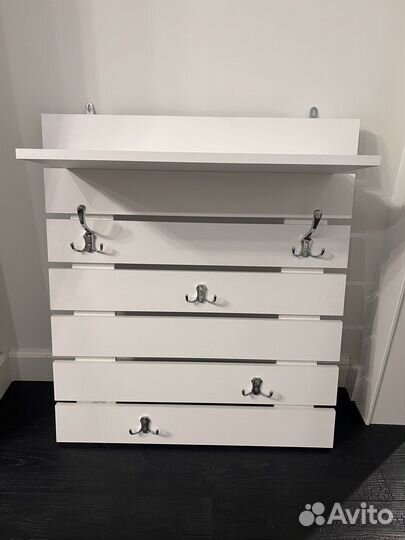 Вешалка настенная