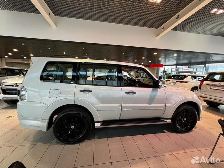 Mitsubishi Pajero 3.8 AT, 2019