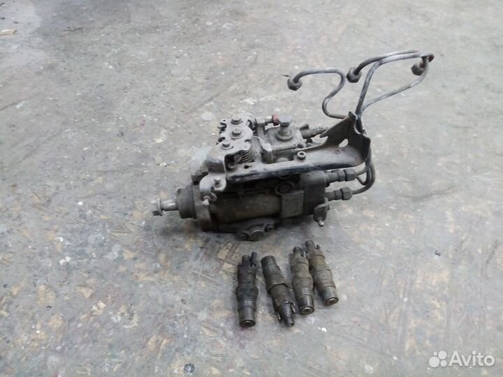 Насос топливный