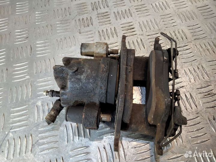 Суппорта передние Форд Фокус 1