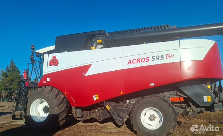 Лизинг аванс от 0% комбайн Вектор-410, 2023