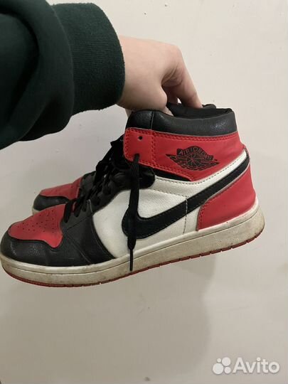 Продаю Air Jordan 1. Фастом красные