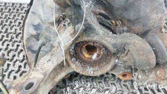 Ступица передняя правая toyota corolla E12 (BDN05N