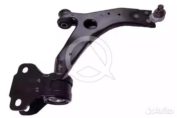 Рычаг подвески правый с шаровой опорой