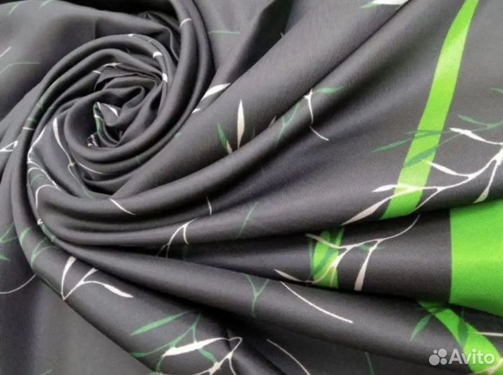 Шелковый платок новый