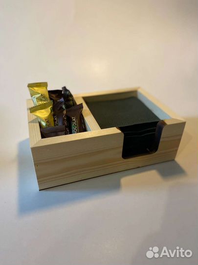 Салфетница из дерева