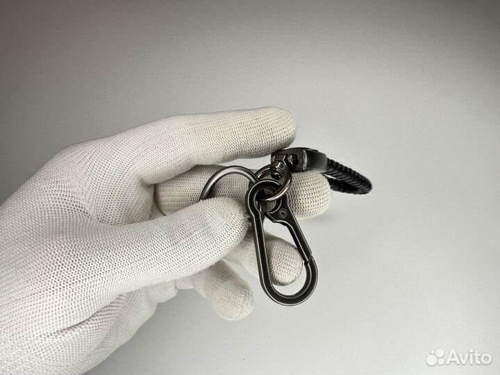 Брелок Chevrolet поводок