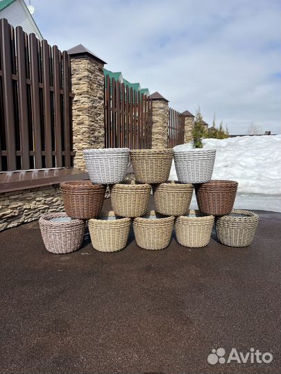 Кашпо из ротанга