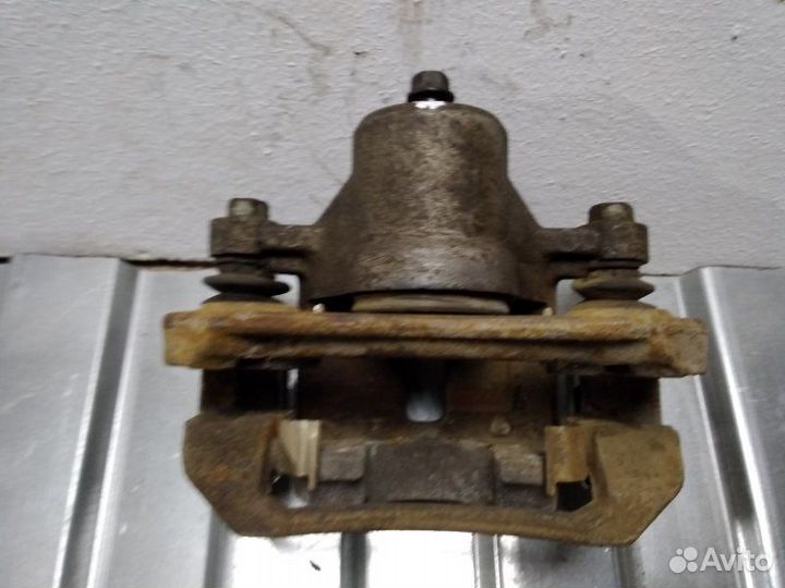 Суппорт задний правый Kia Ceed