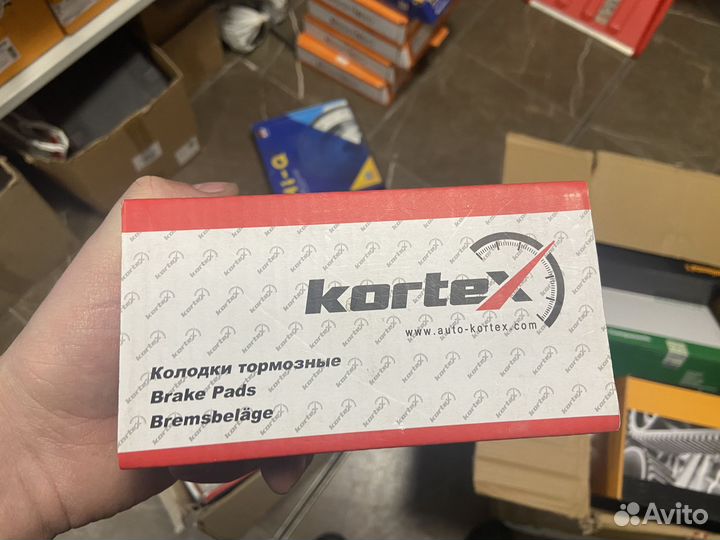 Колодки тормозные передние hyundai elantra