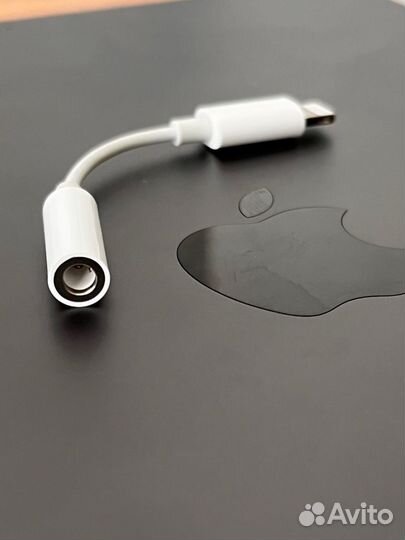 Переходник Apple Lightning to 3.5mm Headphone