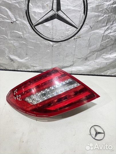 Фонарь задний левый рест Мерседес w204