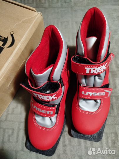 Лыжные ботинки