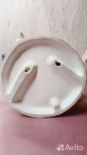 Фарфоровая статуэтка