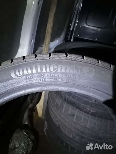 Continental ContiCrossContact Winter 275/40 R22