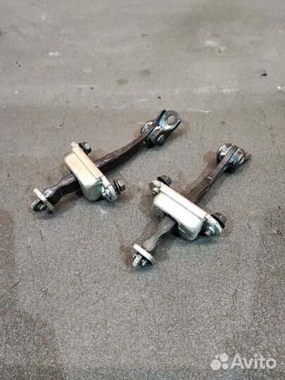 Ограничитель двери Nissan Qashqai j10