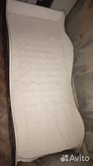 Детская кровать машина бу с матрасом