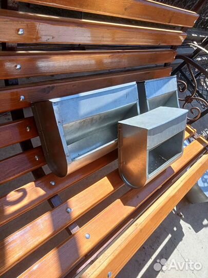 Бункерная кормушка для кроликов