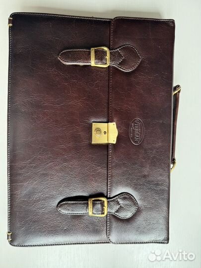 Портфель Tegran