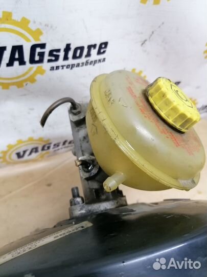 Вакуумный усилитель тормозов Audi 100 C4