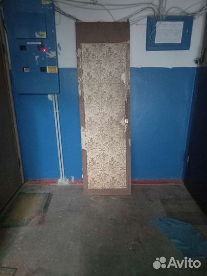 Дверь деревянная бу