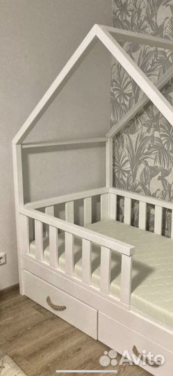 Кровать детская домик с ящиками для хранения