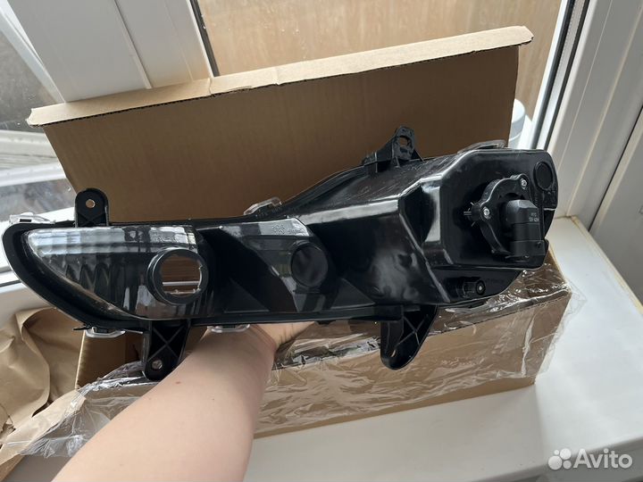 Фара противотуманная правая Ford Kuga 2