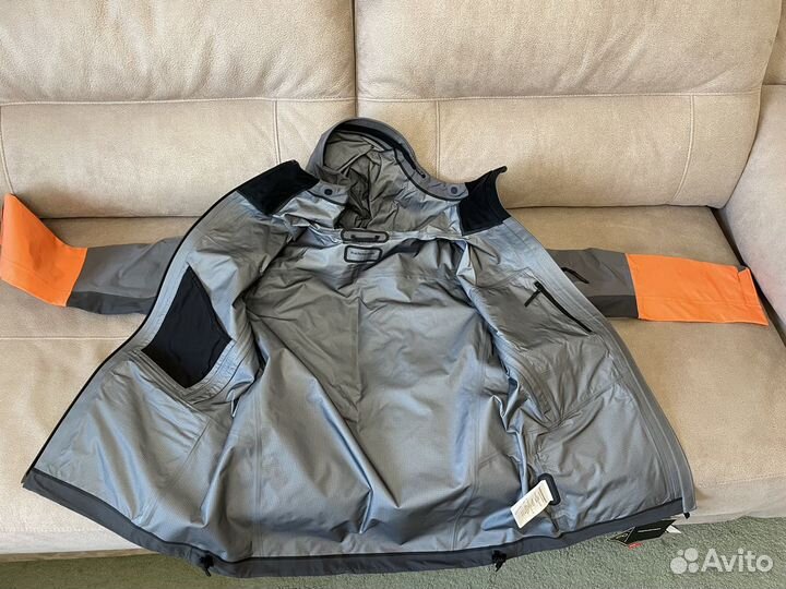 Куртка женская Peak Performance Gore-Tex 3L (L)