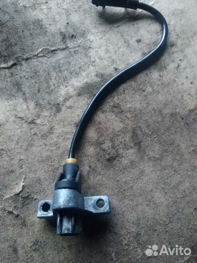 Датчик положения коленвала